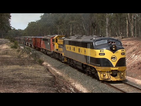 Streamlined EMD Bulldogs on the SSR Grain: Australian Trains