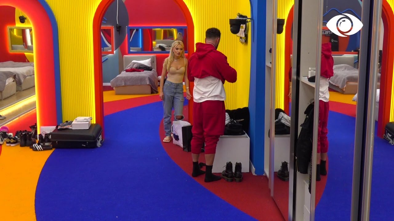 U mërzite gjë me mua/ Dea bisedon me Shpatin