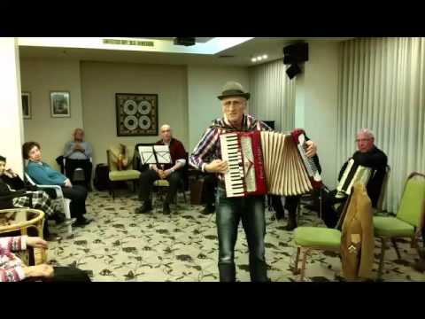 דיור מוגן בירושלים - נוסטלגיה עם אקורדיון‎ - נופי ירושלים