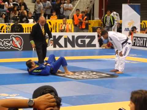 Michael Langhi vs JT Torres Semi Final LW Division Mundials 2015