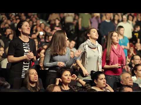 Riblja Čorba - Nemoj srećo, nemoj danas - (Čorba se čuje i bez struje SC 2017)