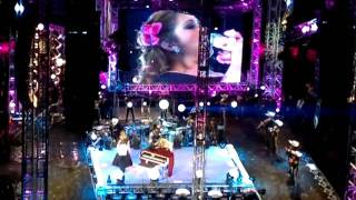 Espinoza Paz y Alejandra Orozco PLAZA DE TOROS MEXICO *Volveras*