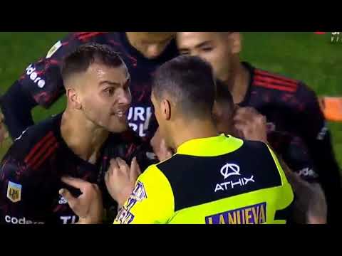 ¿FUE ROBO? EL POLÉMICO PENAL COBRADO EN CONTRA A RIVER PLATE FRENTE A HURACÁN