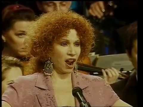 Julia Migenes - Hatikva התקווה (live in France, 1998)