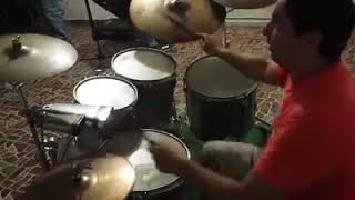 SI ella supiera , Dile - Grupo Dizpuesto [ensayando] batería COVER - Juan Guerrero