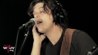 The Wild Feathers - "Overnight" (Live at WFUV)