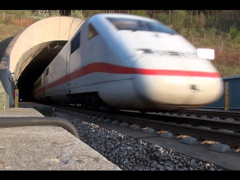 Fast Trains -  Züge am ICE Tunnel Schellenberg Nord
