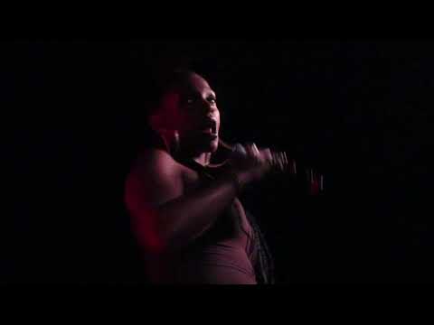 Mereba - "Stay Tru" (Live in Boston)