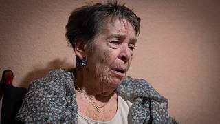 Maricarmen podrá volver a su casa tras el desahucio, pero la acampada en Sol continuará