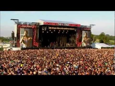 Tinie Tempah - Written in the Stars/Pass Out (Live V Festival 2012)