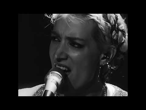 Evelinn Trouble (CH) — Live at ESNS 2022