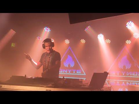 Ignyte - En el Barrio (PolyRhythm, Mr. Pauer, CaRaSi) - Larimer Lounge - Denver, Colorado 3-30-2025