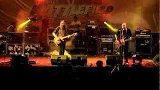 Download lagu NETRAL - Cinta Gila (live at BattleField SMA 5 Bandung) mp3