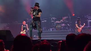 Guns N’ Roses - Prostitute - 11/23/17 Hartford CT