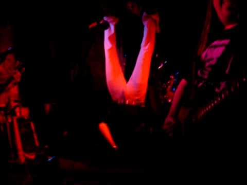 Lucky 13 Headstand Harmonica solo