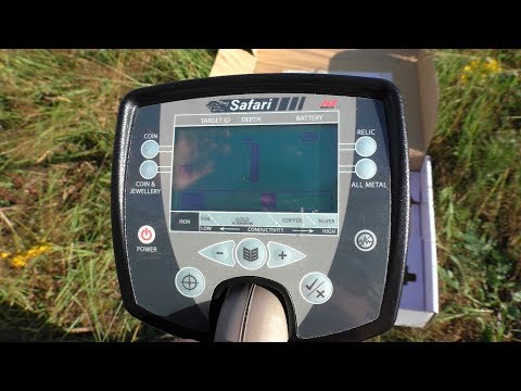 Металошукач Minelab Safari