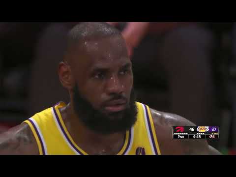 LeBron James Benches himself after Lakers’ Worst Defense of the Year vs Raptors - Mar 14, 2022