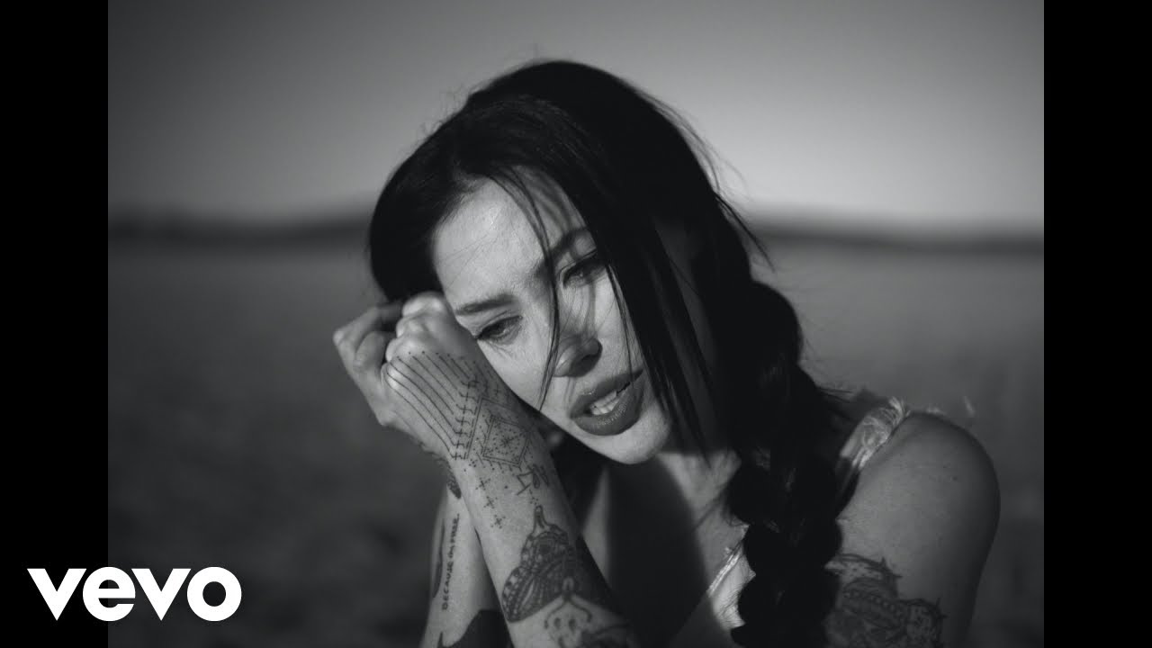 Bishop Briggs のおすすめ新曲や歌詞の意味 和訳 日本語訳を掲載 Lyriq 洋楽と 出会おう