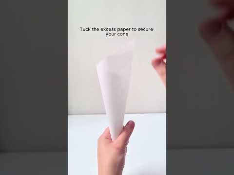 Writing on cakes? Piece of cake now!!😉✨ #arifeonline #hack #cake #bakinghacks #cakehacks #tips #fyp