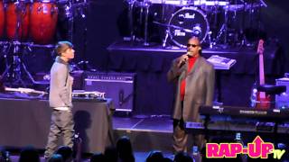 Justin Bieber and Stevie Wonder Perform &#39;Someday at Christmas&#39;