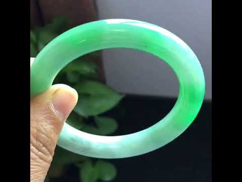 130120 陽綠圓條手鐲 53mm