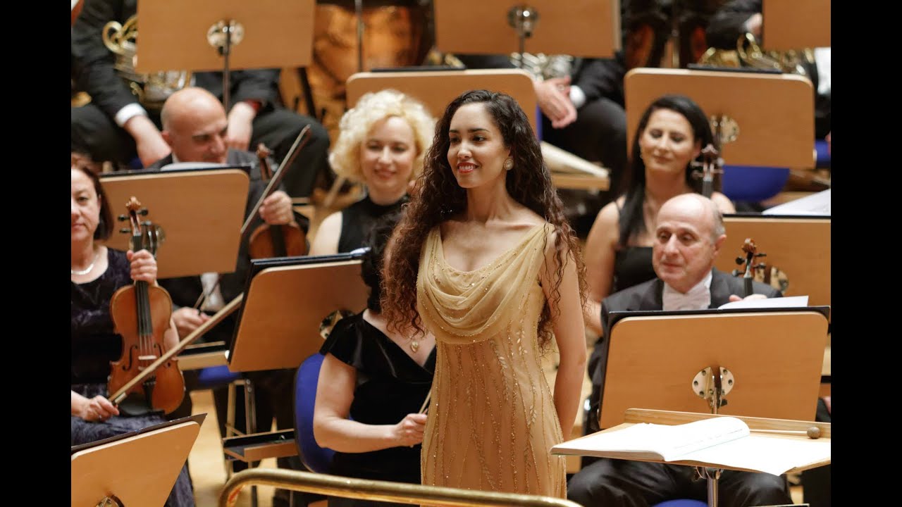 Promotional video thumbnail 3 for Beste Toparlak, Harpist