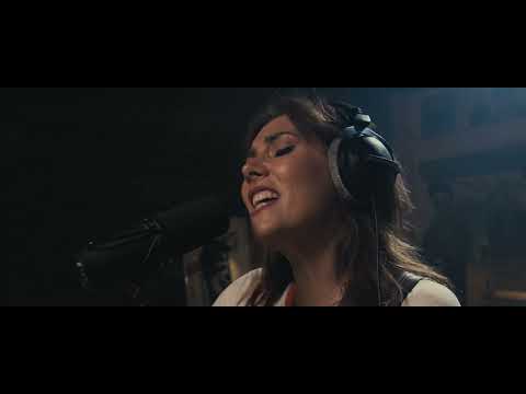 Ella Hooper - Live At Fight Night Records (Full Set)