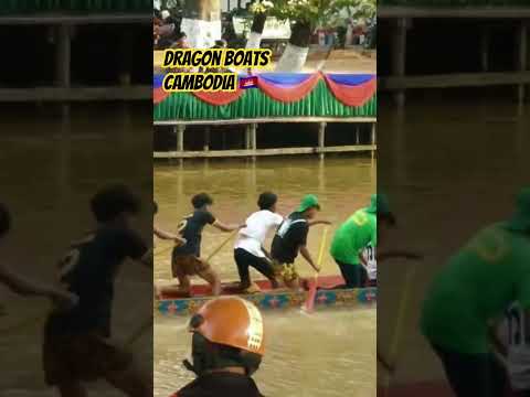 🇰🇭🐉 Dragon Boat Racing in Cambodia #waterfestival #bonomtouk #siemreap #cambodia #travel