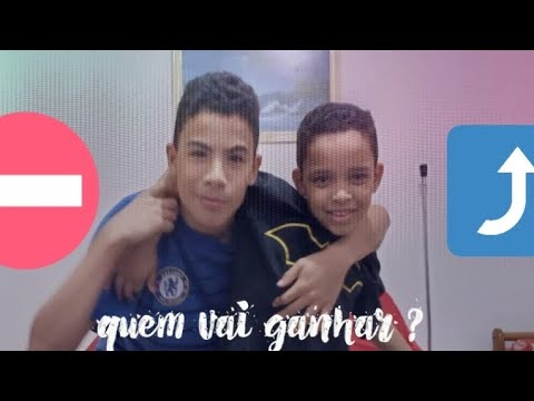 quem fica mais tempo na sua forma geométrica  vence (acho que alguém ficou bravo)