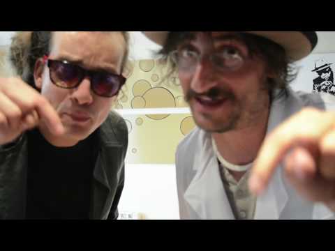 GRISON Y TULI - ROBOTRON espectáculo para colegios