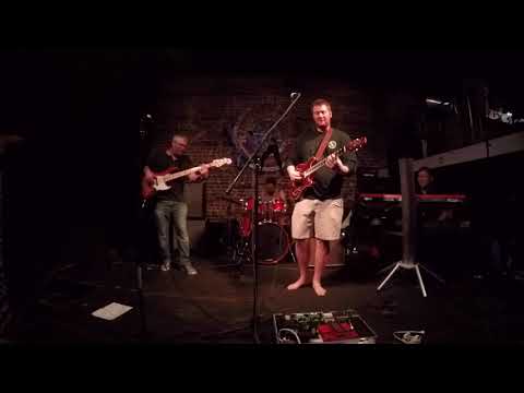 Llamas on the Loose - Axel F(Cover) @Ringside Cafe
