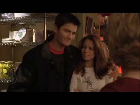 Nathan and Haley 1x10 №4