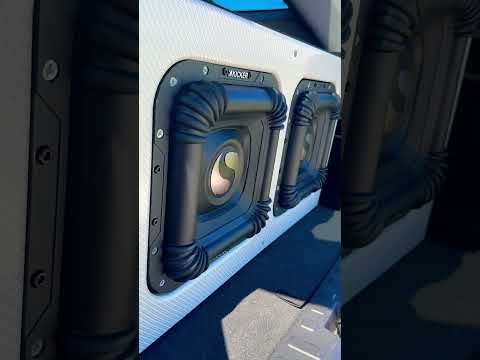 5000rms kicker solox 2024 #kicker #automobile #bajoelectrico #bassmusic #bass