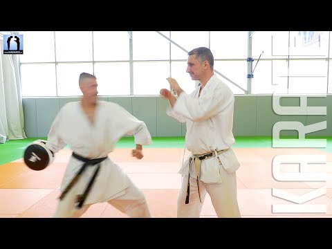 How to block an Haymaker Punch ? KARATE