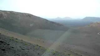 preview picture of video 'Views from the top of Mount Timanfaya Volcano'