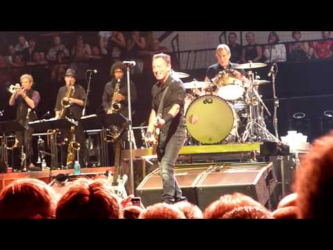 Summertime Blues - Bruce Springsteen - Adelaide 11-2-2014