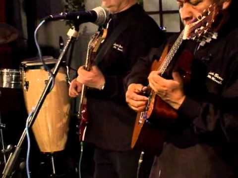 Lucho Barrios - La joya del Pacífico, 1970, interpretación de 2007, subtitulada al inglés