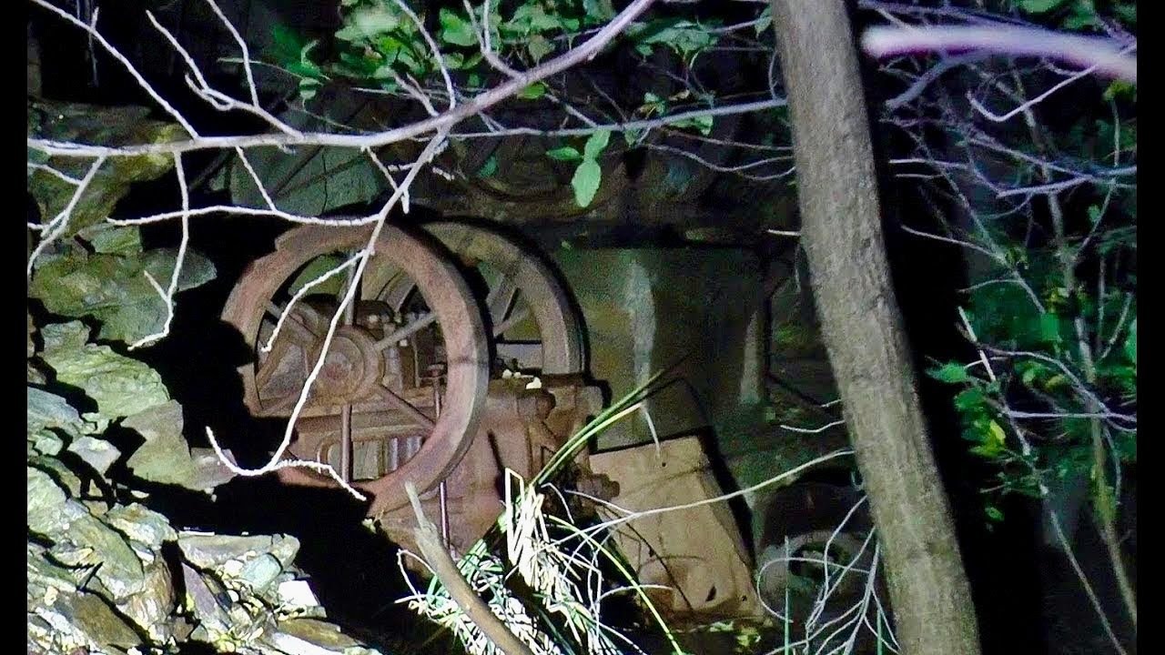 Creepy Sounds Captured in an Abandoned Mine While Reviewing the ThruNite TN12 Flashlight