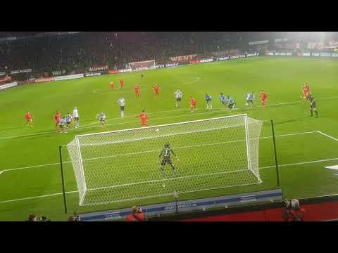 Penalty twente eindhoven aitor