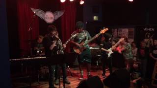 Squash Me Like A Bug-The Briefs