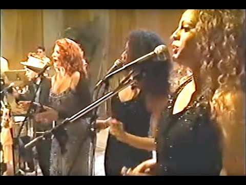 "Sunday Kind of Love" Cory Daye & Coati Mundi (Savannah Band Alums)