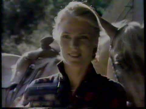 1981 Polaroid Sun Camera "Mariette Hartley and James Garner" TV Commercial