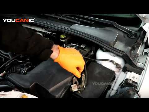 2012-2019 Ford Focus – How to Disconnect the Battery Terminals