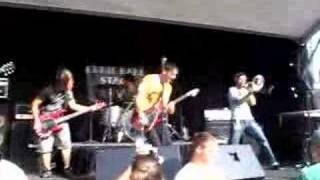 Monty Are I - Tie Off Your Veins - Warped Tour 07
