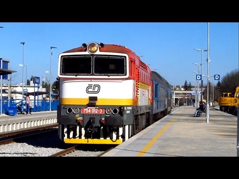 Os vlaky u 2.nástupiště, nefunkční výtahy a opětovné předlážďování, žst. Třebíč 25. 3. - 11. 4. 2017