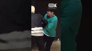 Download lagu ASAHI GOT SCOLDED WHILE PRACTICING 😭#treasure #asahi #treasuremaker #idol #dance #kpop #yg mp3