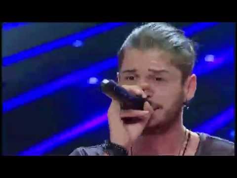 Delia, catre Alex: "Mrrrrr, m-ai cucerit!" Rocker rebel cu muzica-n portofel