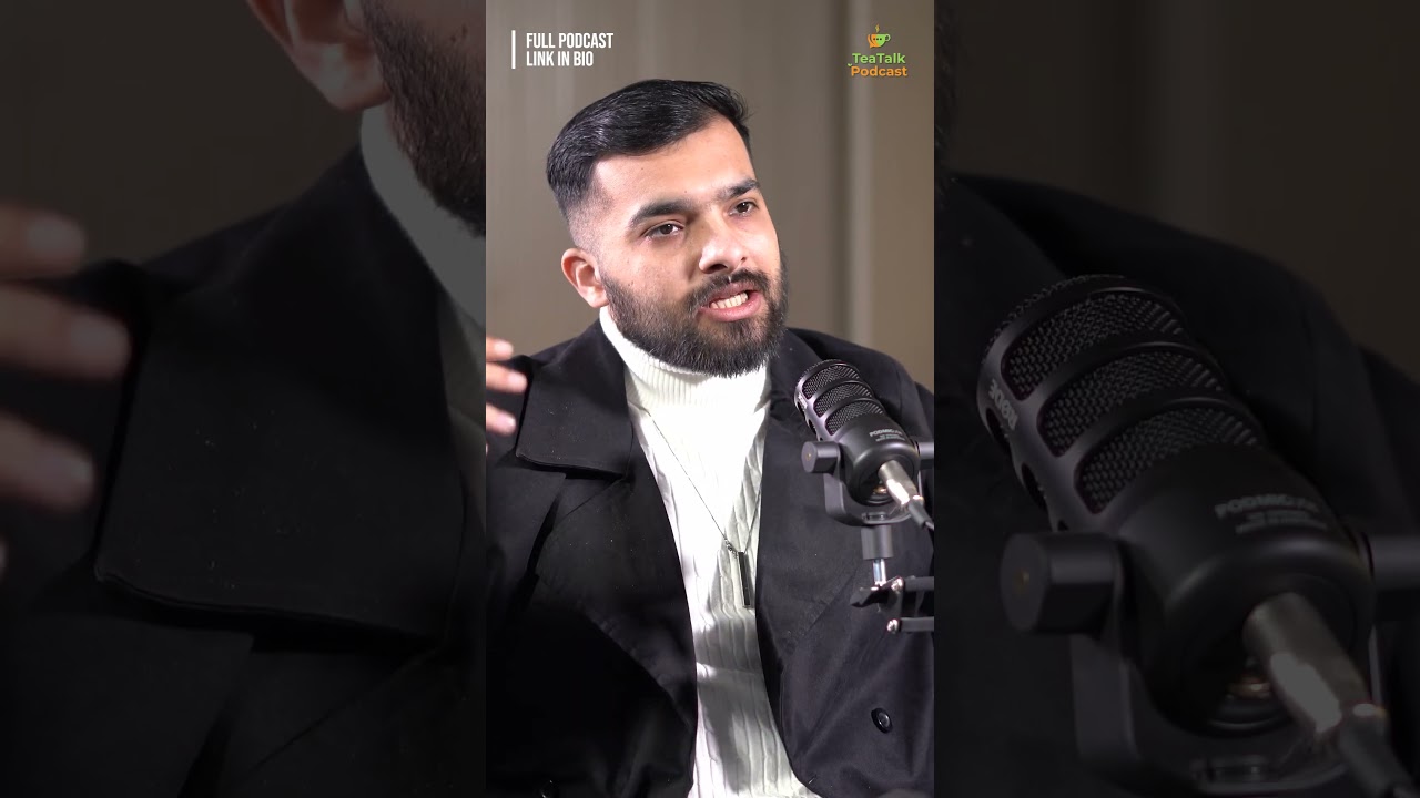 Which Poet Supported Muqeel Bukhari? ❤️