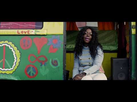 Akiiki, Daddy Boastin & Slag Från Hjärtat - Reggaebilen (Officiell Video)