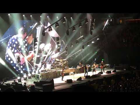 Foo Fighters - Under Pressure (w. Special Guest Pierce Tracy Edge) Columbia, SC October 17, 2017